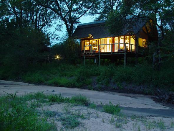 Rhino Post Safari Lodge - Accommodation 